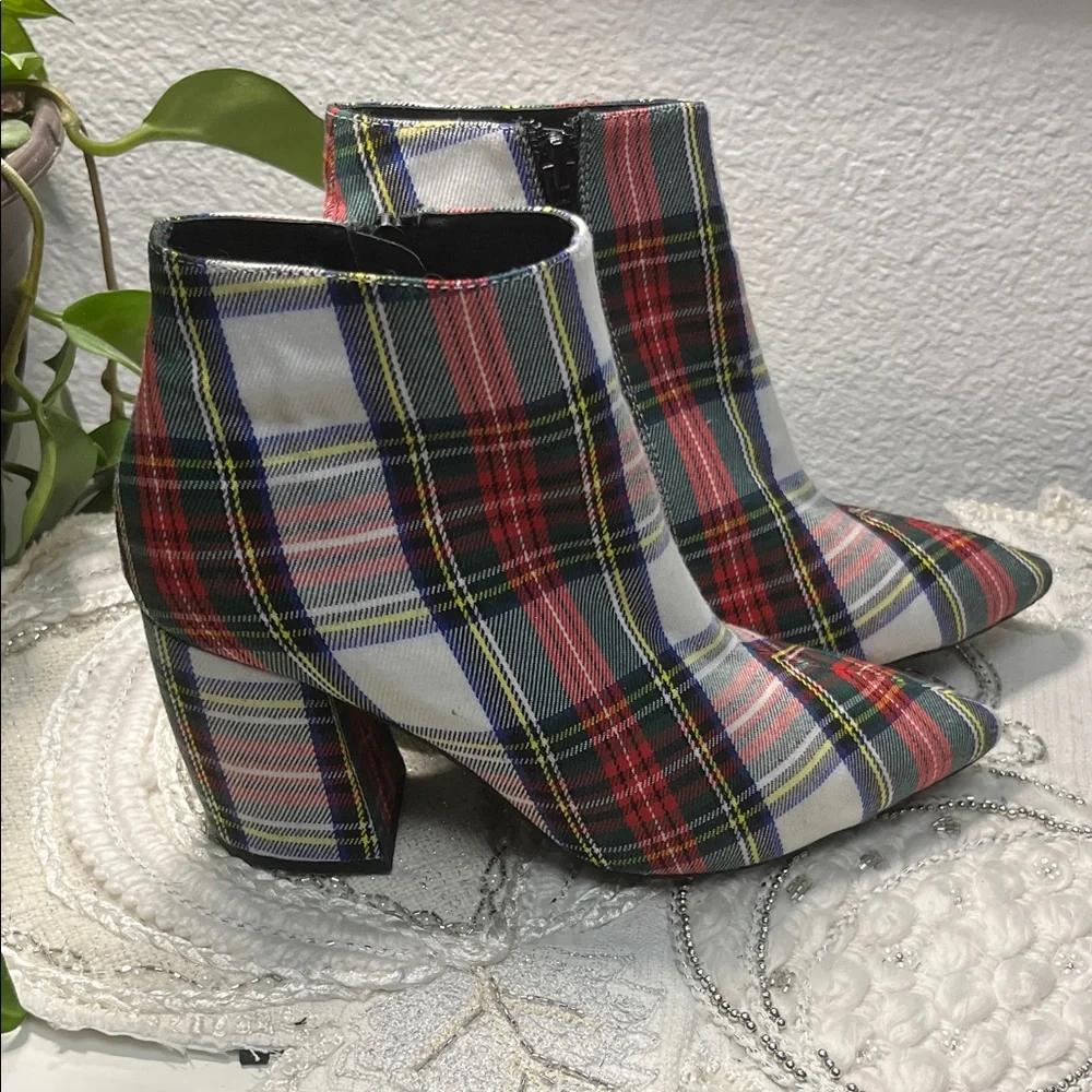 EUC Jeffrey Campbell Plaid Ankle Boots - Picture 2 of 13